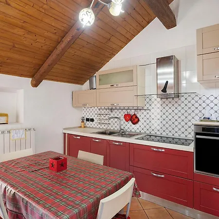 Ely House Salerno