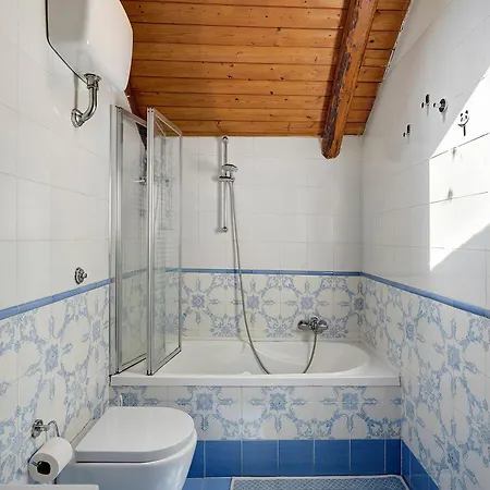 Ferienhaus Ely House