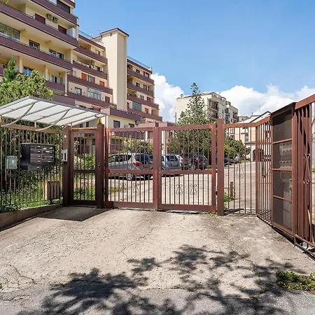 Ferienhaus Ely House Salerno